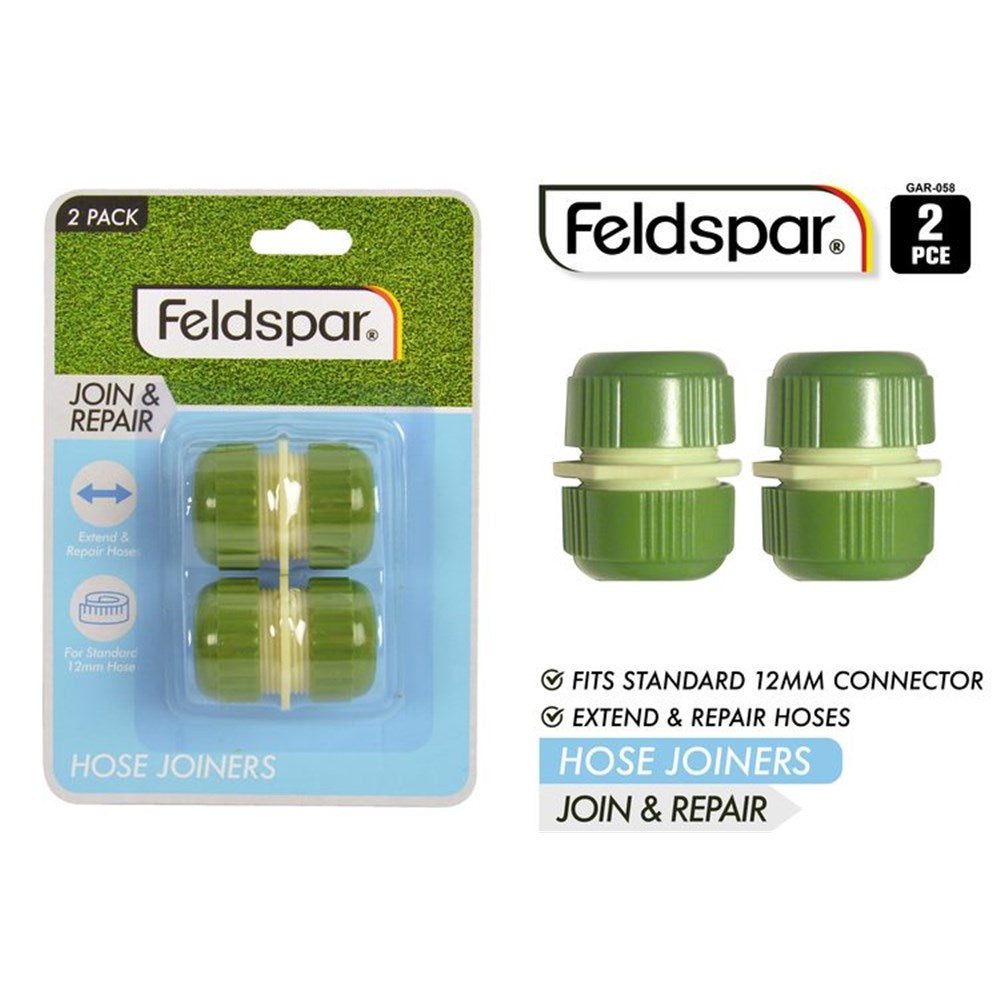 Green plastic hose menders; 2 pieces in a pack; Pressure seal system; Packaging shows grass background and blue label;